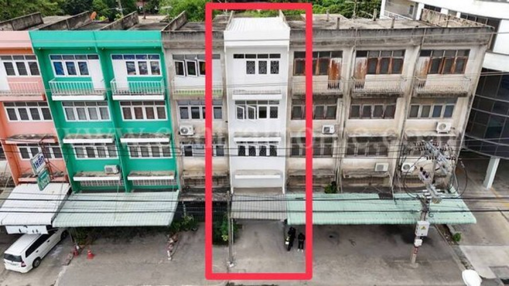 ลดด่วน อาคารพาณิชย์ 4 ชั้น แยกปากเกร็ด นนทบุรี ทำเลดี ราคาถูก