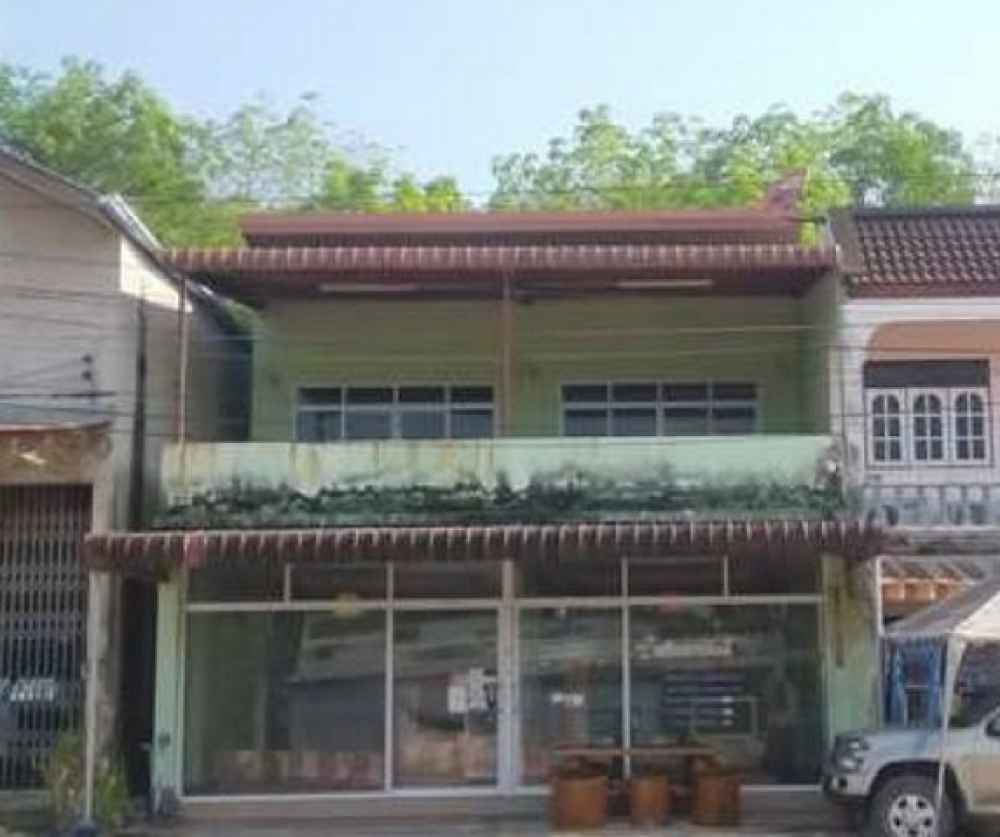 ขายอาคารพาณิชย์ ถ.สายสุราษฎร์ธานี-ตะกั่วป่า ต.เขาวง อ.บ้านตาขุน จ.สุราษฎร์ธานี