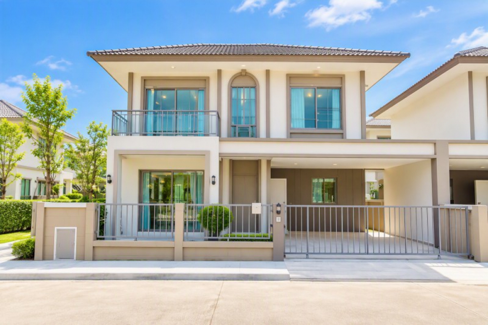 คฤหาสน์หลังใหญ่  4 นอน ดูโฮม บางบัวทอง1.1 กม.วงแหวน-บางบัวทอง 3 น้ำ  35ตร.ว.พื้นที่ใช้สอย 132ตร.ม.พร้อมเฟอร์ฯ เครื่องใช้ไฟฟ้า