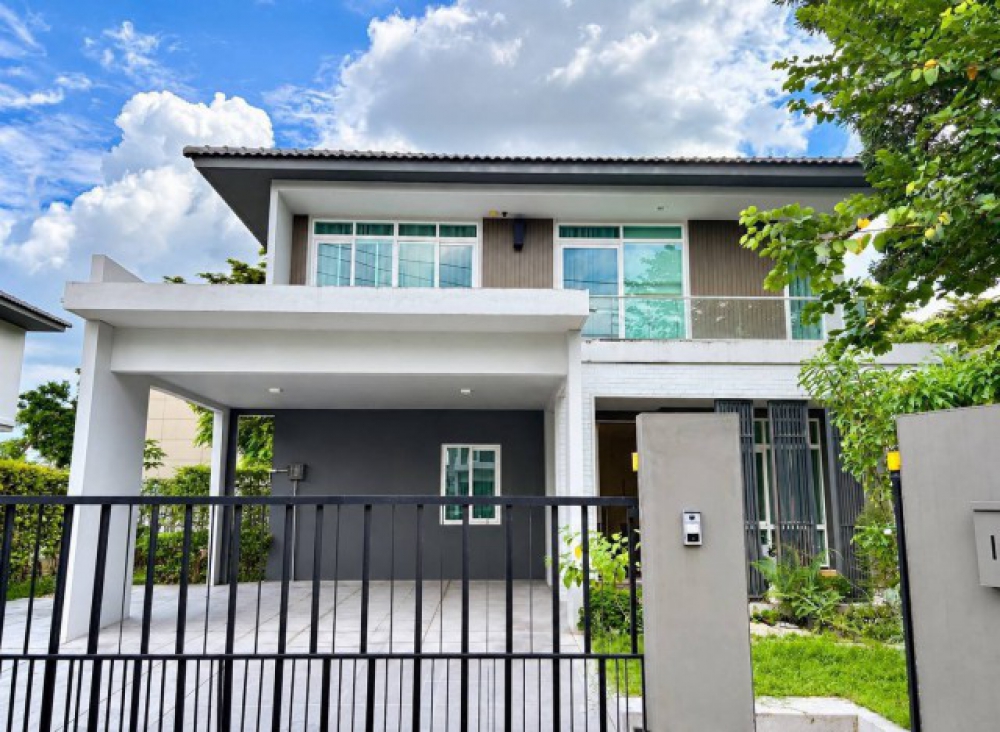 ลดราคาด่วน! จาก 15 ล้านบาท เหลือเพียง 12.4 ล้านบาท Luxury House | Serene Lake, Mae Hia, Chiang Mai